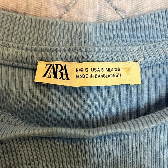 (S) Zara Ruffle top - Picture 2 of 3